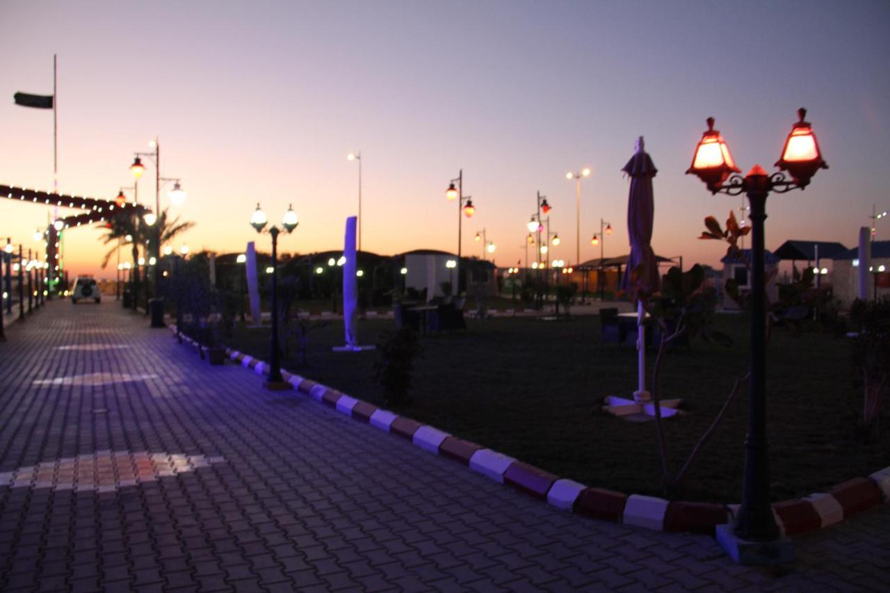 منتجع وشاليهات مورجان الشرق - للعائلات فقط - Dammam Eksteriør bilde