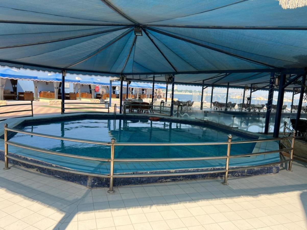منتجع وشاليهات مورجان الشرق - للعائلات فقط - Dammam Eksteriør bilde